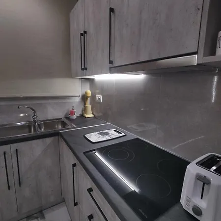 Hilltop Apartment Chalkida